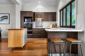 Classic Elegance on The Hill, Newcastle